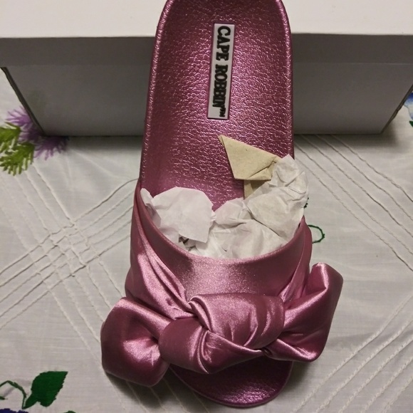 Women Slide-In Sandals - Picture 6 of 7